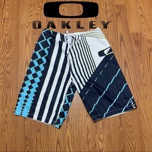 Oakley Swim Trunks/Board Shorts Adult Size 34